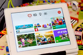 Vừa ra mắt, YouTube Kids đã bị cáo buộc gây hại cho trẻ em