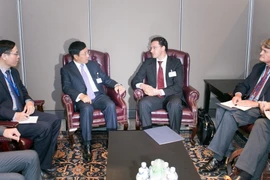 Phó Thủ tướng, Bộ trưởng Ngoại giao Phạm Bình Minh gặp Bộ trưởng Ngoại giao Bulgaria Daniel Mitov. (Ảnh: Lê Dương/TTXVN)