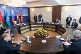 Thủ tướng Nguyễn Tấn Dũng gặp Lãnh đạo các nước thuộc Liên minh Kinh tế Á-Âu. (Ảnh: Đức Tám/TTXVN)