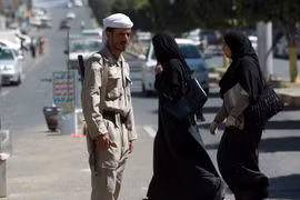 Các phe ở Yemen nhất trí lập hội đồng tổng thống lâm thời
