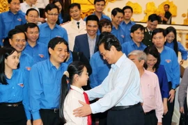 Động viên thế hệ trẻ đóng góp tích cực vào phát triển đất nước