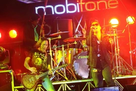 RockStorm 2014 "đốt cháy" hơn 10.000 khán giả xứ Tây Đô