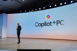 CEO Nadella của Microsoft giới thiệu dòng máy tính tích hợp Copilot+.