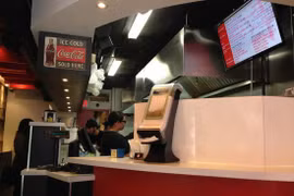 Khung cảnh bên trong nhà hàng Banh mi Boys. (Nguồn: Banh mi Boys)