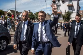 Tổng thống Pháp Emmanuel Macron sau khi bỏ phiếu bầu Hạ viện Pháp tại Le Touquet, ngày 11/6. (Nguồn: AFP/TTXVN)