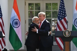 Tổng thống Mỹ Donald Trump (phải) và Thủ tướng Ấn Độ Narendra Modi trong cuộc họp báo chung sau hội đàm tại Nhà Trắng ở Washington, DC, ngày 26/6. (Nguồn: AFP/TTXVN) 