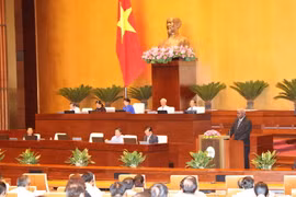 Chủ tịch Quốc hội Cuba Esteban Lazo Hernández đến dự và phát biểu tại Phiên họp toàn thể, Kỳ họp thứ ba, Quốc hội khóa XIV. (Ảnh: Trọng Đức/TTXVN)