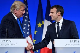 Tổng thống Mỹ Donald Trump Trump và người đồng cấp Pháp Emmanuel Macron. (Nguồn: AFP)