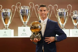 Cristiano Ronaldo ăn danh hiệu Quả bóng Vàng thứ tư. (Nguồn: Getty)