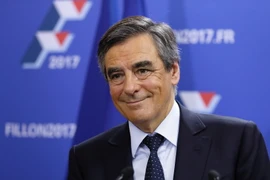 Cựu Thủ tướng Pháp François Fillon sau cuộc bầu cử sơ bộ vòng một tại Paris ngày 20/11. (Nguồn: EPA/TTXVN)