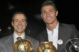 “Nếu ở Barca, Ronaldo sẽ ghi bàn nhiều gấp bội Messi”