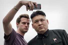 Làm mọi người sửng sốt vì có ngoại hình giống ông Kim Jong-Un