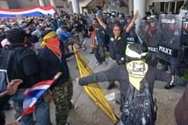 Ủy ban bầu cử Thái Lan đề nghị hoãn tổng tuyển cử