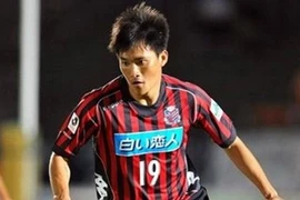 Video Công Vinh sút trúng cột dọc, Sapporo không thể thăng hạng