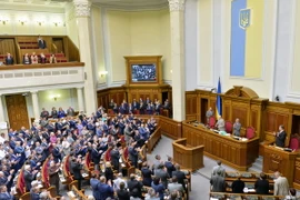 Ukraine bãi bỏ quy chế trung lập để hướng tới gia nhập NATO