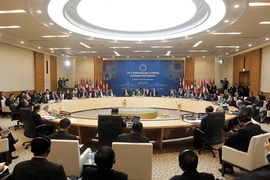 Hàn Quốc-ASEAN nhất trí nâng kim ngạch thương mại lên 200 tỷ USD