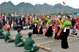 [Photo] Ngày hội văn hóa dân tộc Thái lần thứ nhất - Lai Châu 2014