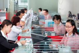Tín dụng 4 tháng đầu năm: Đã bớt cảnh ngân hàng "đỏ mắt" đi tìm khách
