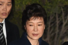Cựu Tổng thống Hàn Quốc Park Geun-hye sau phiên thẩm vấn tại Tòa án Quận Trung ương Seoul. (Nguồn: AFP/TTXVN)