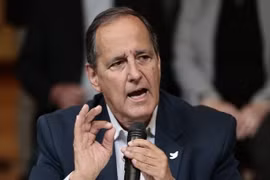 Trưởng đoàn hòa đàm Chính quyền Colombia Juan Camilo Restrepo tại vòng đám phán thứ nhất với ELN ở Salgoqui, Ecuador. (Nguồn: EPA/TTXVN)