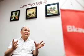 Quảng "nổ" cho hay, để sản xuất ra Bphone, tới thời điểm này Bkav đã phải bỏ ra 500 tỷ đồng. (Nguồn: Bkav)