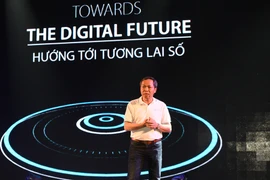 Chủ tịch Hội đồng quản trị CMC Nguyễn Trung Chính trình bày về các định hướng trụ cột của CMC trong giai đoạn tới. (Ảnh: CMC)