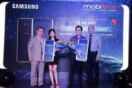 Lễ ra mắt "Bộ đôi hoàn hảo" của MobiFone. (Nguồn: MBF)