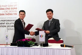 FPT IS sẽ hỗ trợ khách hàng kiểm tra để có phương pháp tối ưu hóa ứng dụng của mình. (Ảnh: T.H/Vietnam+)
