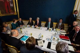 Nhóm P5+1 và Iran gia hạn đàm phán hạt nhân đến năm 2015