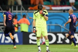 Thủ thành xuất sắc nhất thế giới 2014: Bất ngờ Iker Casillas!