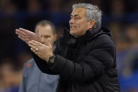 Jose Mourinho ca ngợi học trò sau "set tennis" trước Maribor