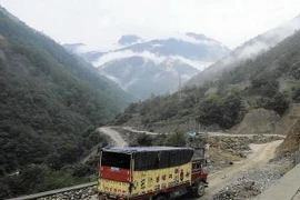 Trung Quốc lo ngại Ấn Độ có kế hoạch xây đường dọc biên giới