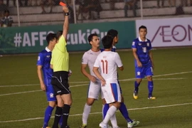 [Video] Tuyển Philippines bất lực trước 10 người của Thái Lan