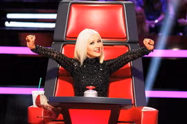 Christina Aguilera trở lại làm huấn luyện viên The Voice Mỹ