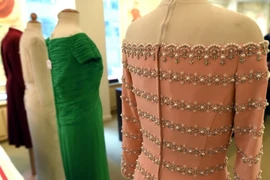 Sắp đấu giá bộ sưu tập trang phục của Công nương Diana