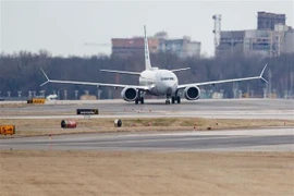 Máy bay Boeing 737 Max 8 hạ cánh tại sân bay quốc gia Washington Reagan, Washington D.C., Mỹ. (Nguồn: THX/TTXVN)