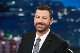 Kimmel đã chế nhạo sự cố tai tiếng của hãng United Airlines trong chương trình hài của anh. (Nguồn: NBC)