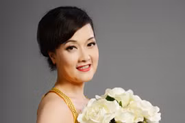 Sau những vai diễn ồn ào, chị vẫn trở về đúng vai một người vợ, người mẹ (Ảnh: Nhân vật cung cấp)