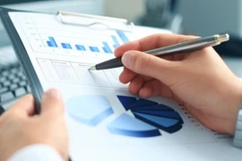 Đình chỉ một doanh nghiệp kinh doanh dịch vụ thẩm định giá 