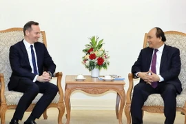 Thủ tướng Nguyễn Xuân Phúc tiếp ông Volker Wissing, Bộ trưởng Kinh tế, Giao thông và Nông nghiệp bang Rheinland-Pfalz, CHLB Đức. (Ảnh: Thống Nhất/TTXVN)