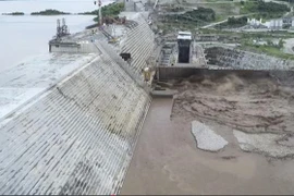 Công trình xây dựng đập thủy điện Đại Phục Hưng ở Guba, Ethiopia. (Ảnh: AFP/TTXVN)