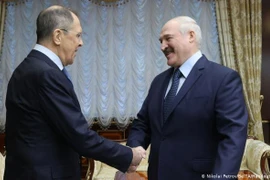 Ngoại trưởng Nga Sergei Lavrov và Tổng thống Belarus Alexander Lukashenko. (Nguồn: Reuters) Theo phóng viên TTXVN tại Moskva, Ngoại trưởng Nga Sergei Lavro