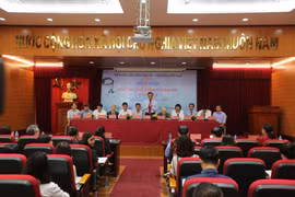 Ban tổ chức công bố các tác giả và công trình khoa học sẽ được trao giải vào ngày 17/5 sắp tới. (Ảnh: Minh Sơn/Vietnam+)