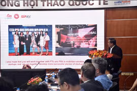 Chia sẻ từ Phó Giáo sư - Tiến Sỹ Bùi Anh Tuấn, Bí thư Đảng ủy, hiệu trưởng trường Đại học Ngoại Thương. (Ảnh: CTV/Vietnam+)