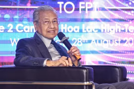Thủ tướng Mahathir Mohamad đã có bài chia sẻ giá trị về kinh nghiệm chuyển đổi số thành công của Malaysia. (Ảnh: FPT)