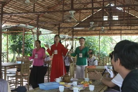 Saigontourist mở tour “Tây ăn Tết Ta” cho khách ngoại