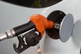 Giá dầu giảm trước hy vọng thỏa thuận giữa Iran và P5+1 