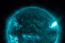 Mặt Trời đã tạo ra một luồng sáng khổng lồ vào ngày 14/12. (Nguồn: NASA)