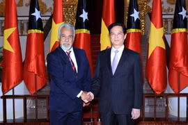 Thủ tướng Nguyễn Tấn Dũng và Thủ tướng Timor Leste Kay Rala Xanana Gusmão. (Ảnh: Đức Tám/TTXVN)