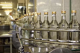 Giảm sản xuất vodka, giúp giảm các con nghiện ở Nga? 